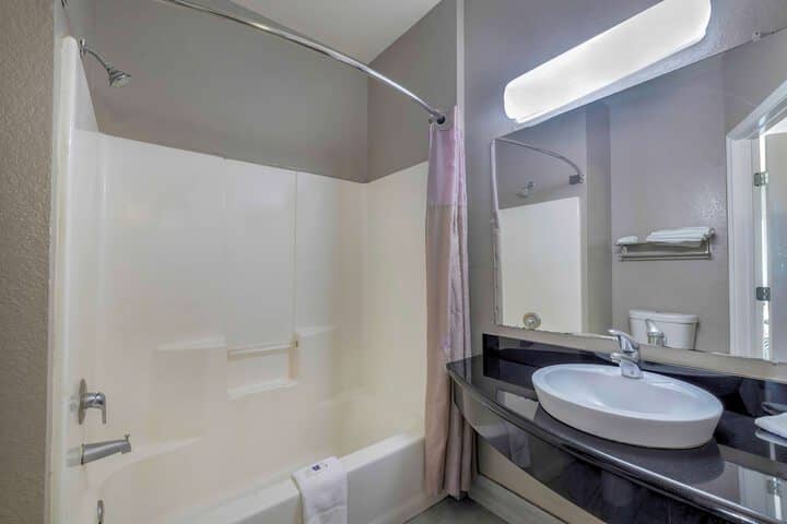 Room 19 of 27